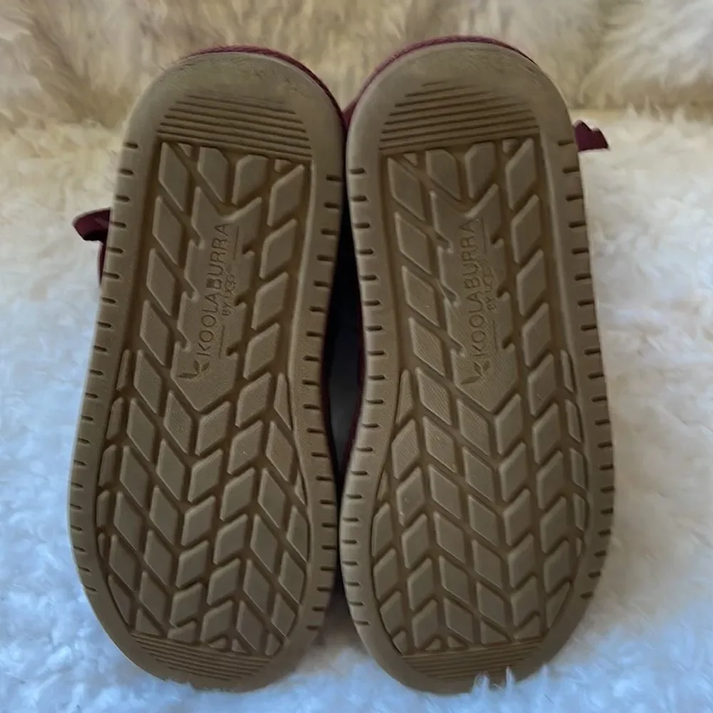 Koolaburra  by Ugg Victoria  kids short burgundy boots size 2.